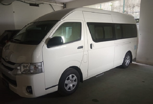 hiace luxury jakarta