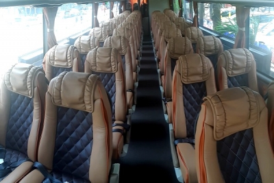 Interior bus pariwisata murah