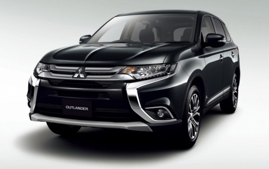 Sewa Mitsubishi Resmi Rilis Outlander PHEV Juro ke Publik