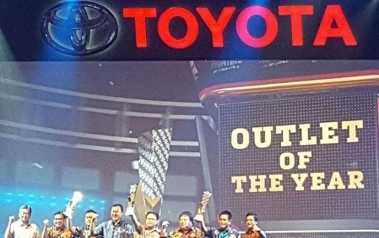 Sewa Toyota Raih WOW Brand Award 2017