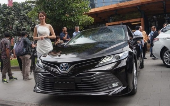 Sewa All-New Toyota Camry Resmi Meluncur di Indonesia