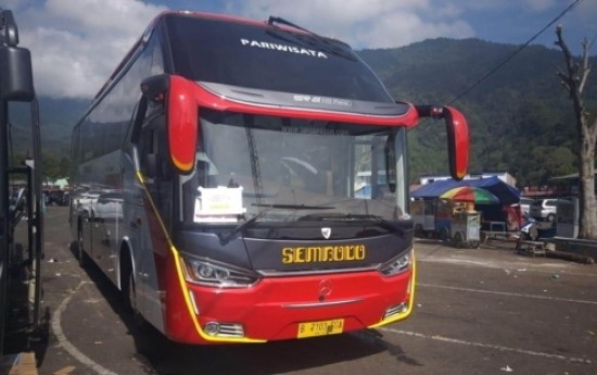 Sewa Fasilitas Yang Wajib Ada Pada Bus Pariwisata Luxury