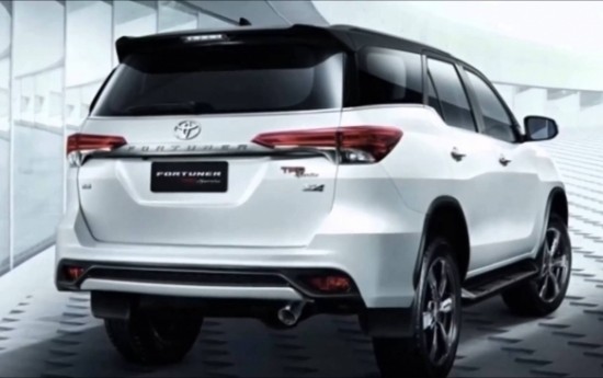 Sewa Innova dan Fortuner Bakal Dihadirkan dalam Versi Hybrid