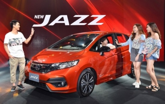 Sewa Misi Honda Jazz Facelift: Makin Unggul dari Toyota Yaris