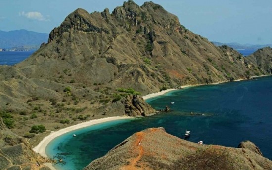 Sewa Paket wisata Labuan Bajo : 7 Destinasi Wisata yang Wajib Anda Kunjungi