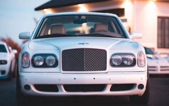 Sewa Mobil Bentley: Sejarah, Fitur, dan Keunggulan