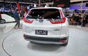 Mobil Pengantin Honda Jejalkan Mesin Hybrid Pada CR-V