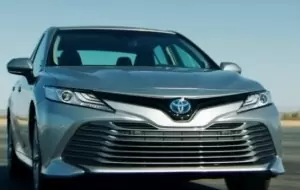 Mobil Pengantin Buat Camry Baru, Toyota Investasi Lebih dari Rp 17 Triliun
