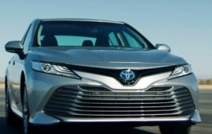 Mobil Pengantin Buat Camry Baru, Toyota Investasi Lebih dari Rp 17 Triliun