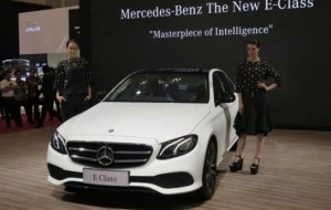 Mobil Pengantin Mercedes-Benz Bawa 7 Mobil Baru Ke GIIAS 2016