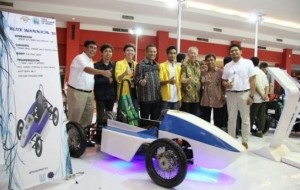 Mobil Pengantin Mampir Yuk, Ke Booth IIMS Electric Car Show Karya Anak Bangsa