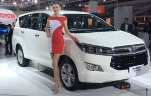 Mobil Pengantin Toyota Luncurkan Innova Crysta