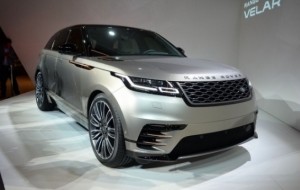 Mobil Pengantin Range Rover Velar Baru Rp2 Miliar Mengaspal di Jakarta