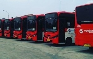 Mobil Pengantin Ini Dia Minitrans, Bus Pengganti Metromini