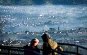 Mobil Pengantin Visit the Cold Temperature Region in Indonesia by Tourism Bus