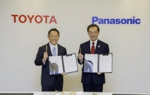 Mobil Pengantin Toyota Gandeng Panasonic Demi Masa Depan Mobil Listrik
