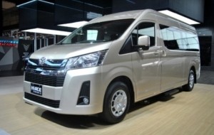 Mobil Pengantin Toyota HiAce Premio, Modern Minibus With Complete Safety Features