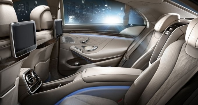 Sewa mobil online - Mercedes Benz S500