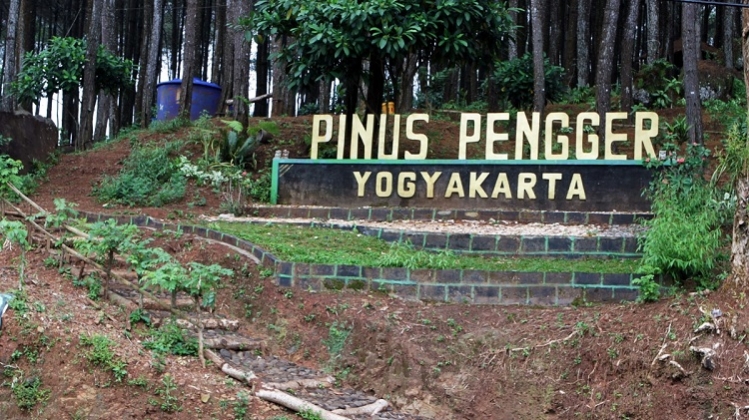 4D3N Wisata Jogjakarta (Goa Pindul)